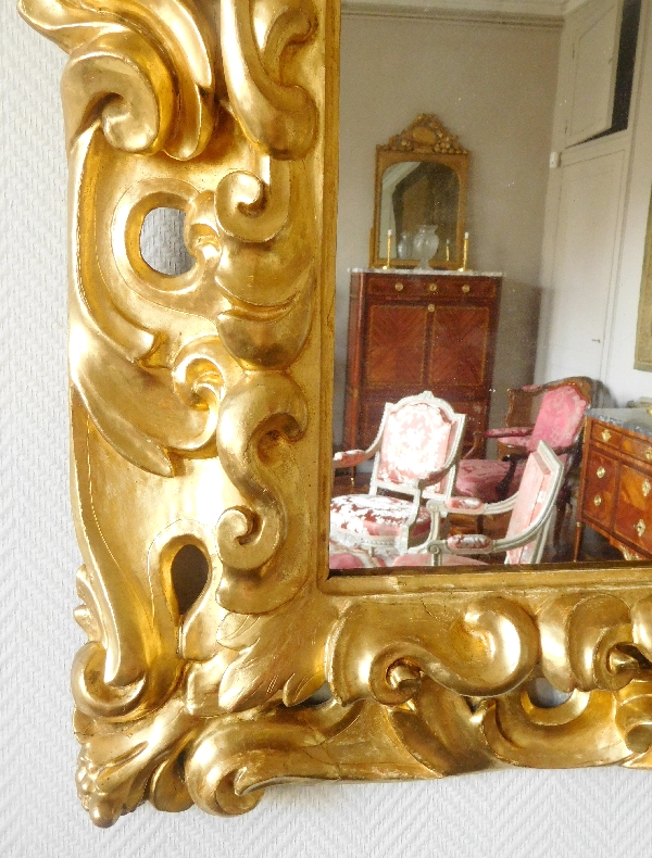 Large Italian mirror, carved and gilt wood - 18th century - 98cm x 105cm