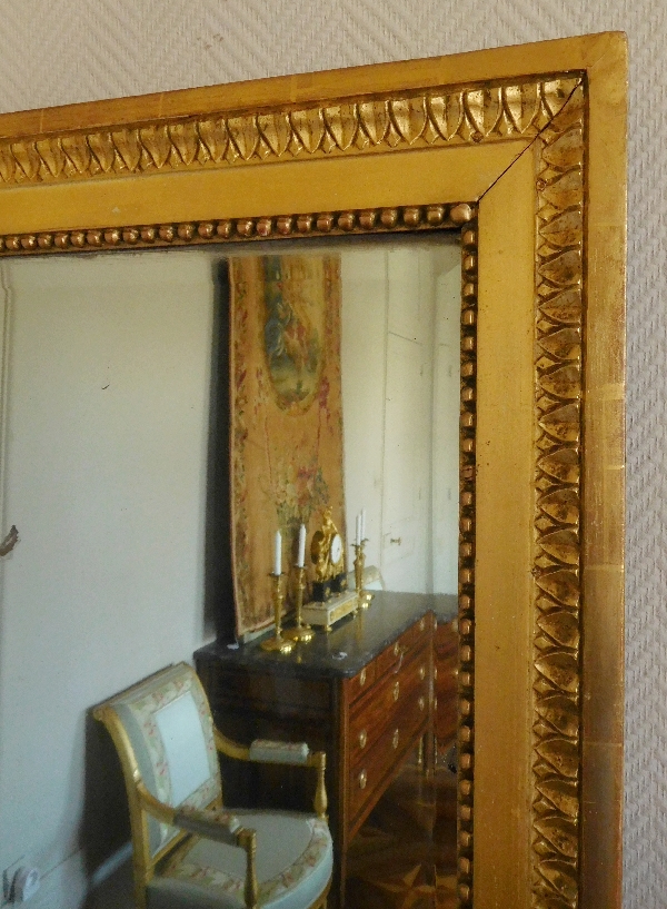 French Louis XVI mercury mirror, gilt wood frame, late 18th century - 82cm x 104cm