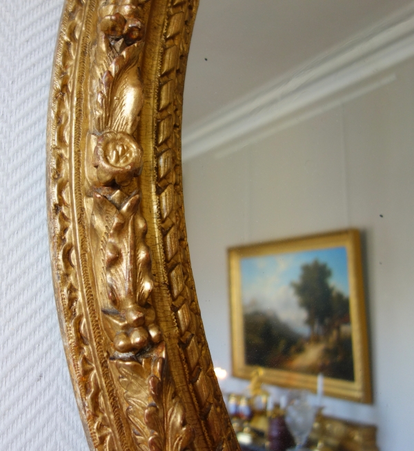 Grand miroir d'époque Louis XIII en bois sculpté et doré, glace au mercure - 109cm x 97cm