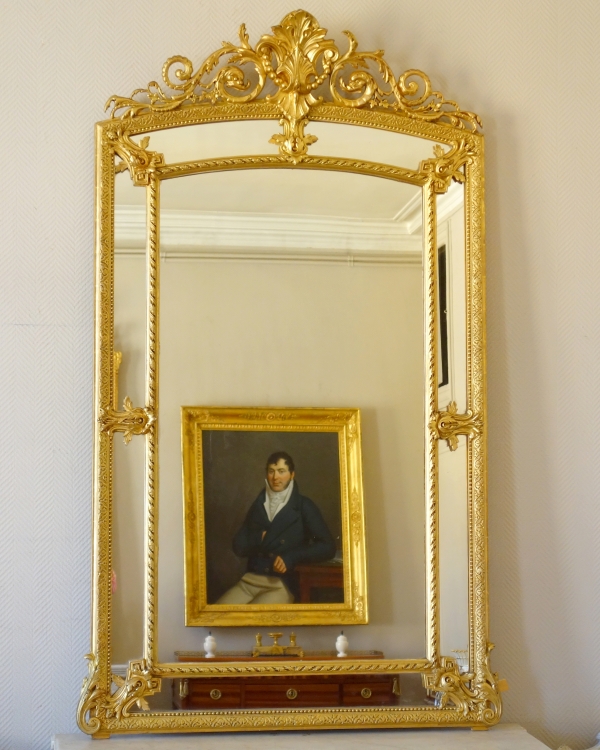 Miroir de cheminée à poser à parecloses en bois doré, époque Napoléon III - 101cm x 172cm