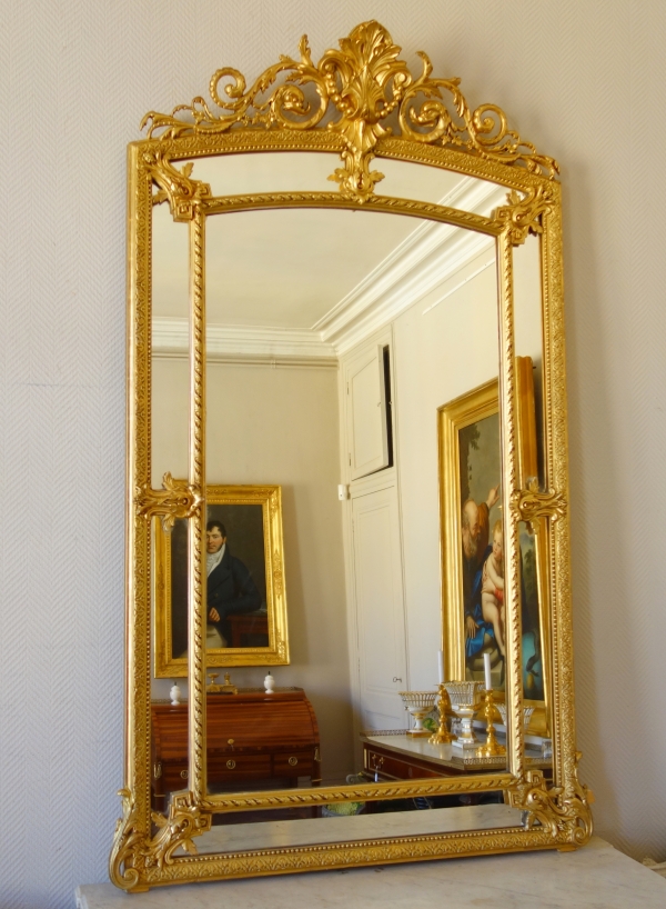 Miroir de cheminée à poser à parecloses en bois doré, époque Napoléon III - 101cm x 172cm