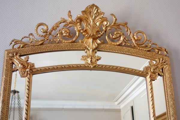 Miroir de cheminée à poser à parecloses en bois doré, époque Napoléon III - 101cm x 172cm