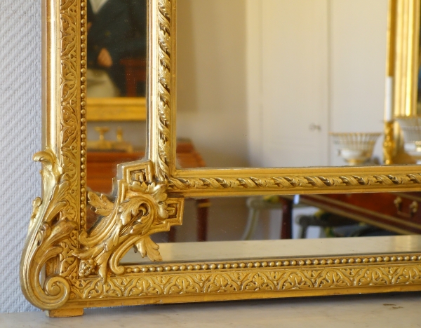 Miroir de cheminée à poser à parecloses en bois doré, époque Napoléon III - 101cm x 172cm