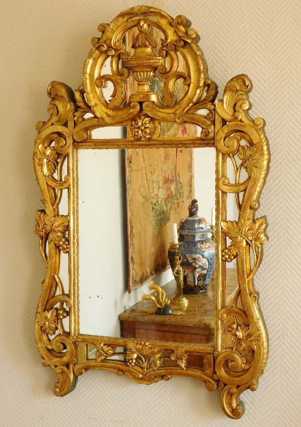 Gilt wood mirror - Louis XV period - France, 18th century circa 1765