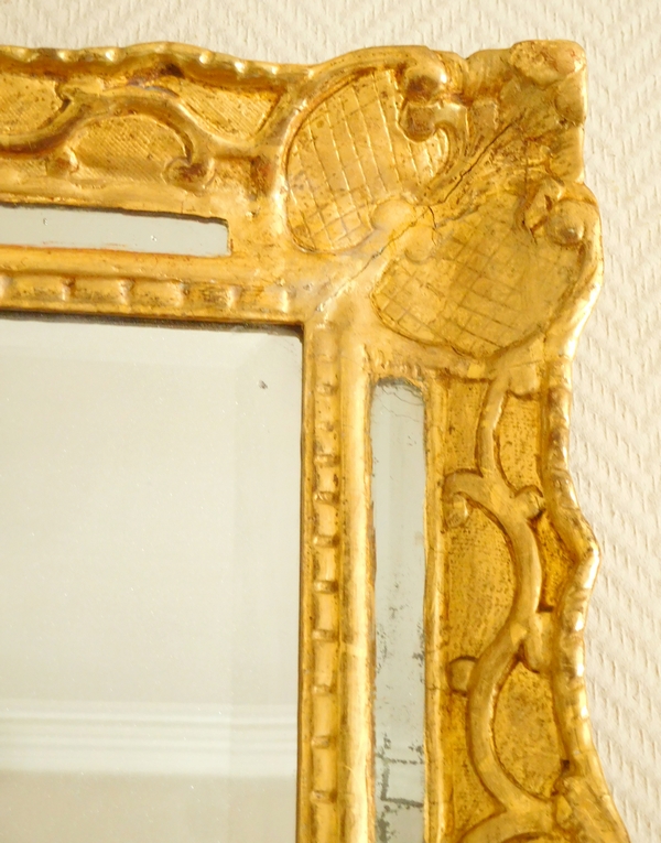 Miroir à pare-closes en bois doré, glace au mercure, époque Louis XIV Régence 48cm x 56cm