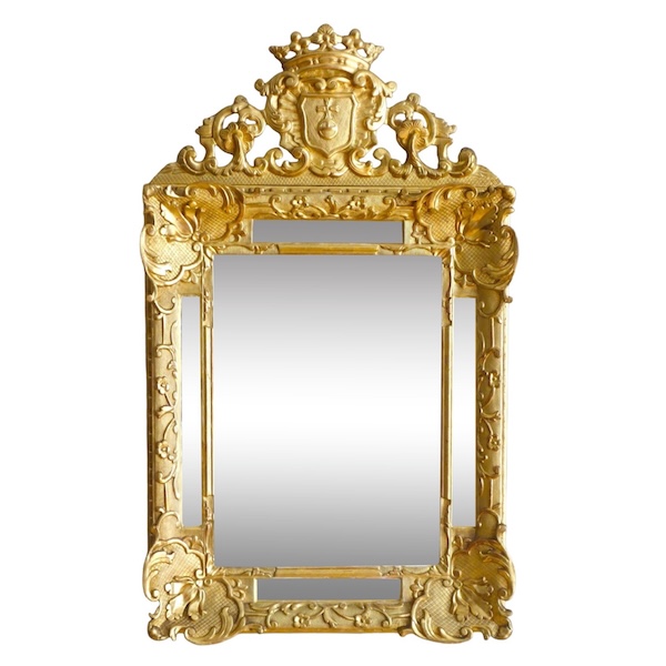 Miroir à pare-closes Régence en bois doré, armoiries et couronne de Marquis - XIXe siècle