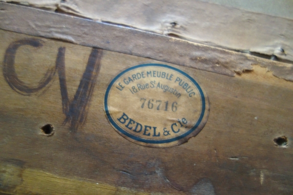 Miroir à pare-closes Régence en bois doré, armoiries et couronne de Marquis - XIXe siècle