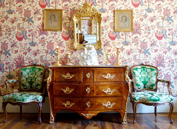 Miroir à pare-closes Régence en bois doré, armoiries et couronne de Marquis - XIXe siècle