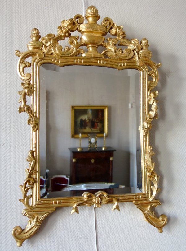 Miroir en bois doré, travail provencal d'époque Louis XV - Transition - 96cm x 60cm