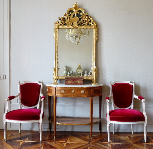 Tall Louis XVI mirror, music trophy patterned frame gilt with gold leaf - late 18th century