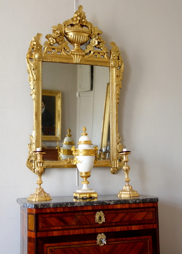 Grand miroir en bois doré & glace au mercure, travail Provençal d'époque Louis XVI