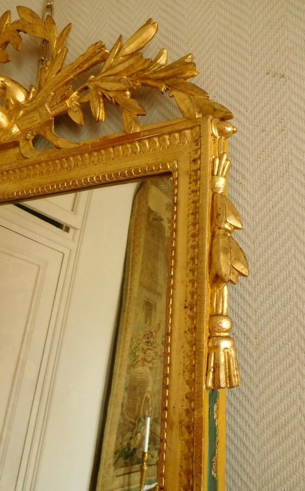 Grand miroir en bois doré, glace au mercure, travail Provençal d'époque Louis XVI - 76cm x 146cm