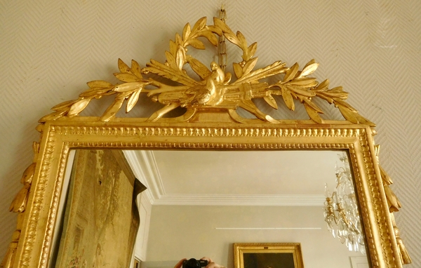 Grand miroir en bois doré, glace au mercure, travail Provençal d'époque Louis XVI - 76cm x 146cm