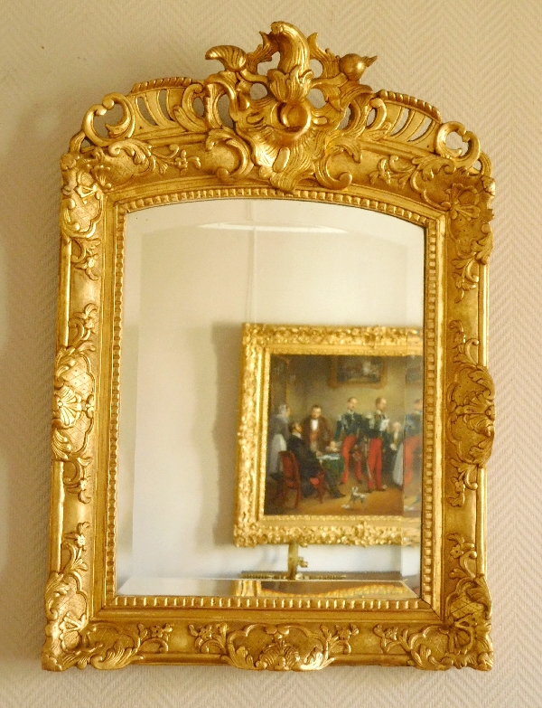 French Louis XIV / Regency mercury mirror, gilt wood frame, early 18th century