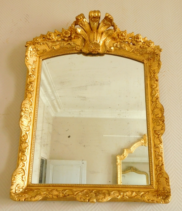 Miroir en bois doré d'époque Louis XIV - Régence - dorure à la feuille d'or - 75cm x 57cm