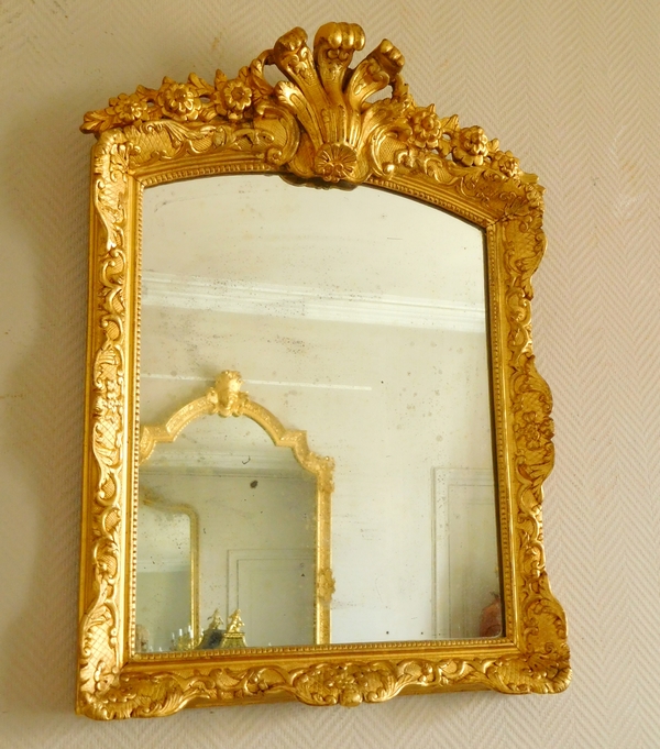 Miroir en bois doré d'époque Louis XIV - Régence - dorure à la feuille d'or - 75cm x 57cm