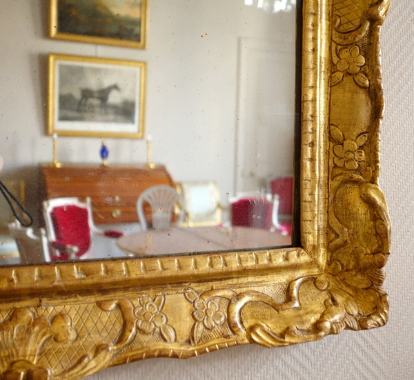 Louis XIV / Regency mirror, gilt wood frame, early 18th century - 95cm x 63.5cm