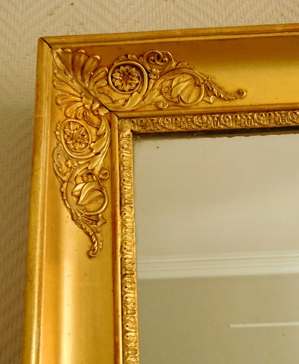 Miroir d'époque Empire Restauration en bois doré, glace au mercure - 67,5cm x 85,5cm