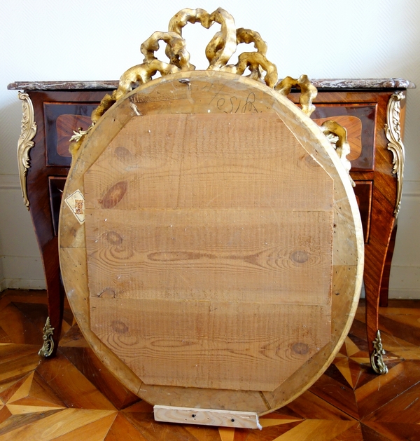 Grand miroir ovale de style Louis XVI en bois doré, époque Napoléon III - 77cm x 104cm