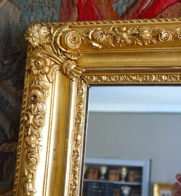 Petit Miroir de cheminée de style Louis XV en bois doré, époque Napoléon III - 108cm x 90cm