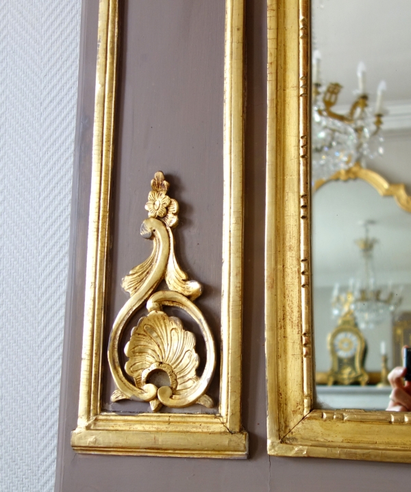 Trumeau, miroir d'entre deux d'époque Louis XVI doré à la feuille d'or, glace au mercure