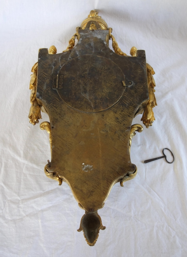 Osmond : cartel en bronze ciselé et doré d'époque Louis XVI - signé