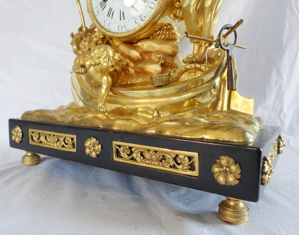 Pendule de l'allégorie du commerce maritime en bronze doré - époque Louis XVI vers 1775