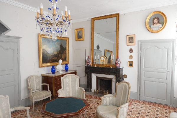 Empire ormolu portico shaped clock - early 19th century circa 1805