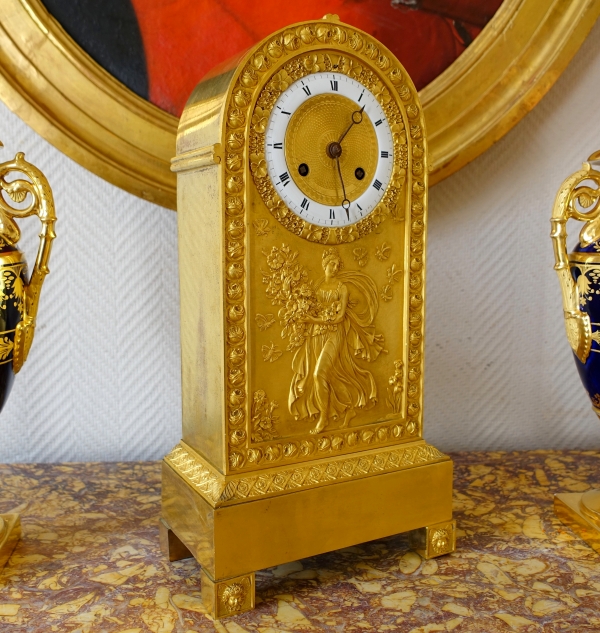 Empire ormolu clock, allegory of spring - 35.5cm