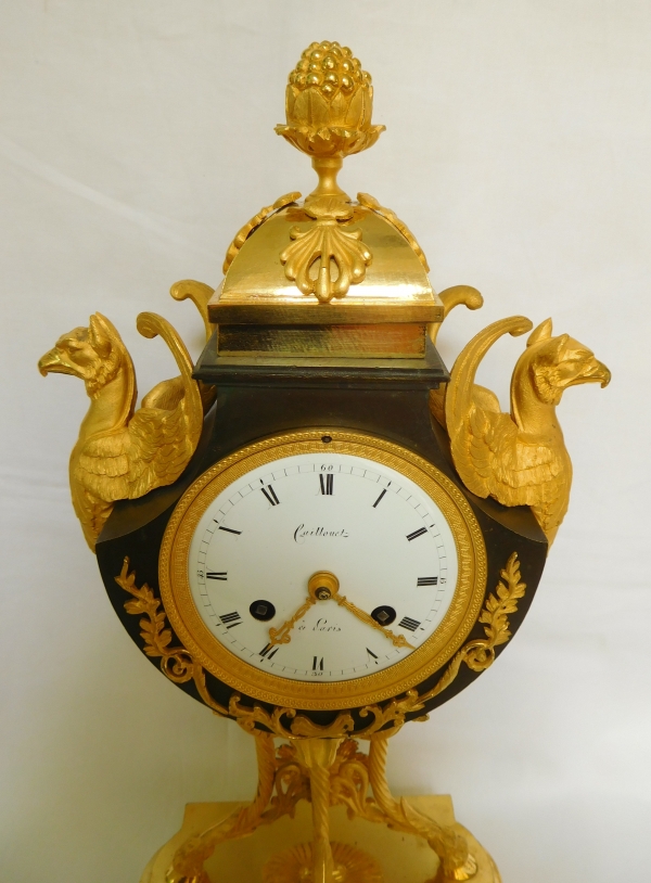 Directoire ormolu and patinated bronze clock - late 18th century