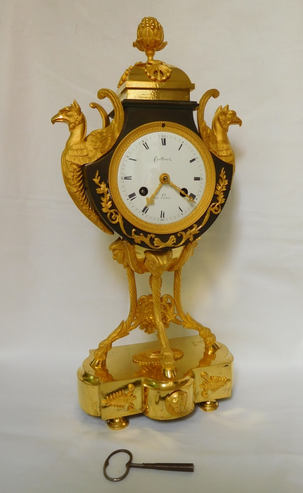 Directoire ormolu and patinated bronze clock - late 18th century