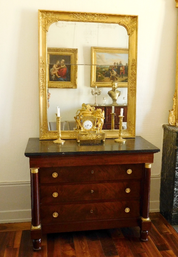 Empire ormolu clock, allegory of Love burning hearts - France early 19th century 