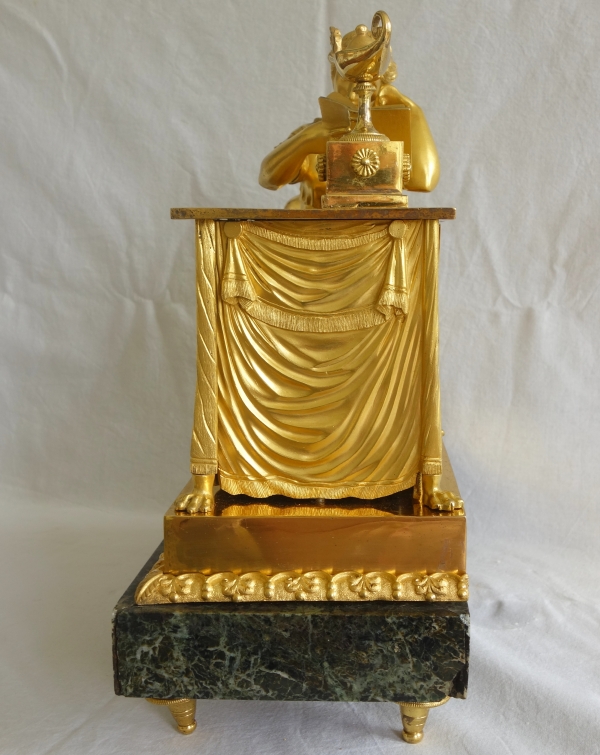 Pendule La Liseuse, d'après Reiche & Claude Galle, bronze doré, époque Empire Restauration