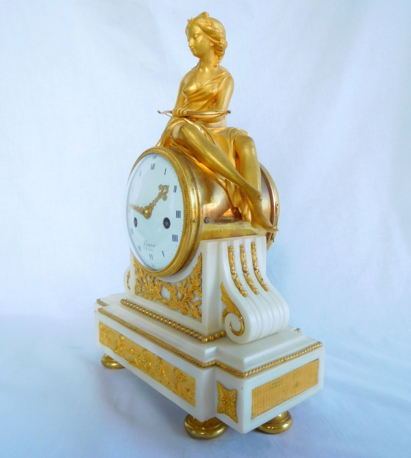 Louis XVI marble and ormolu clock : Roman huntress goddess Diana