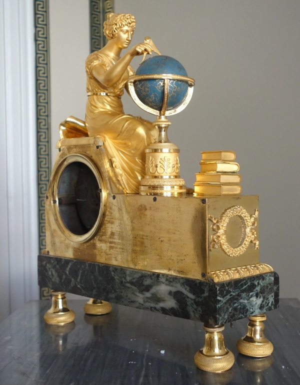 Claude Galle & Piolaine - pendule L'étude de l'Astronomie, bronze doré au mercure - époque Empire