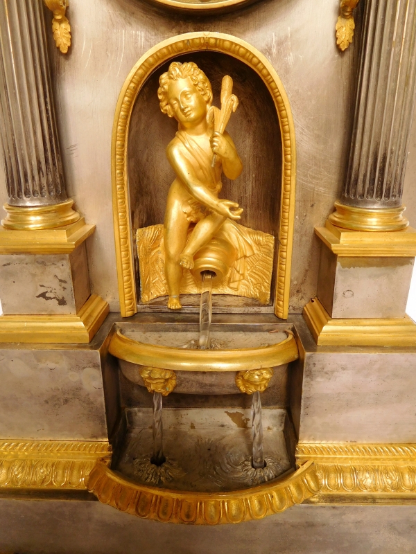 Pendule automate fontaine - 3 jets simultanés - d'époque Restauration en bronze argenté & doré