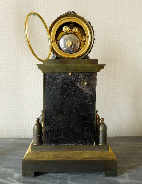 Empire ormolu & patinated bronze fountain clock - France early 19th century circa 1815-1820