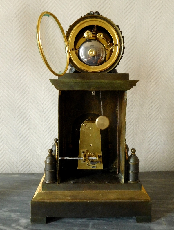 Empire ormolu & patinated bronze fountain clock - France early 19th century circa 1815-1820