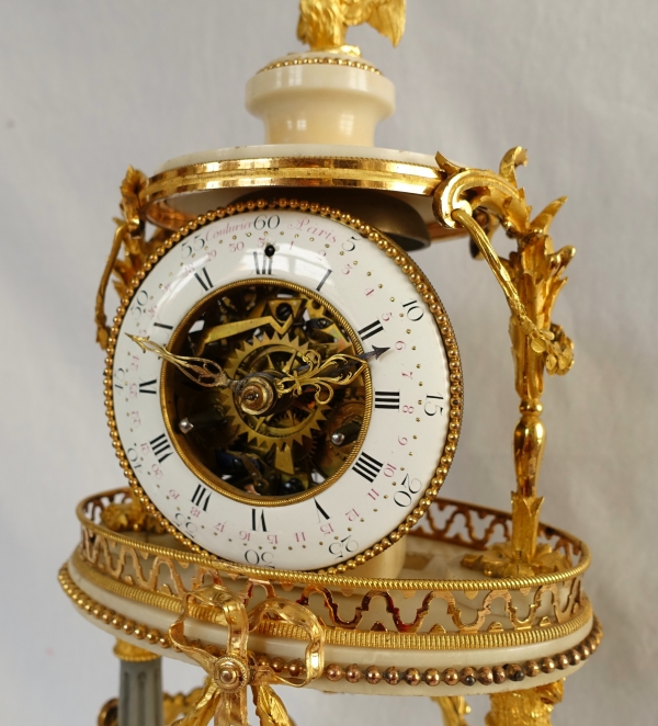 Louis XVI mantel clock and its dome - late 18th century