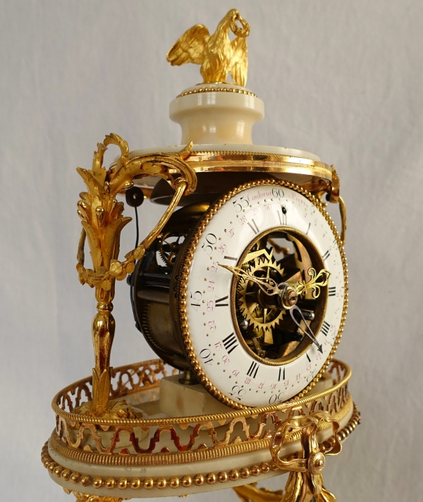 Louis XVI mantel clock and its dome - late 18th century