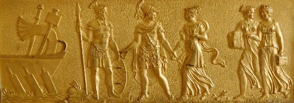 Grande pendule Empire en bronze doré au mercure, mythologie de la pomme d'or / Guerre de Troie