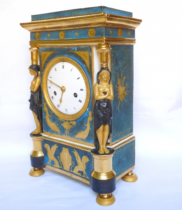 Porcelain clock attibuted to Dagoty, Consulate period circa 1800-1805