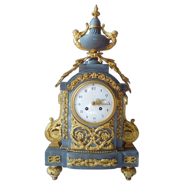 Pendule de style Louis XVI en bronze ciselé et doré à l'or fin & marbre bleu Turquin