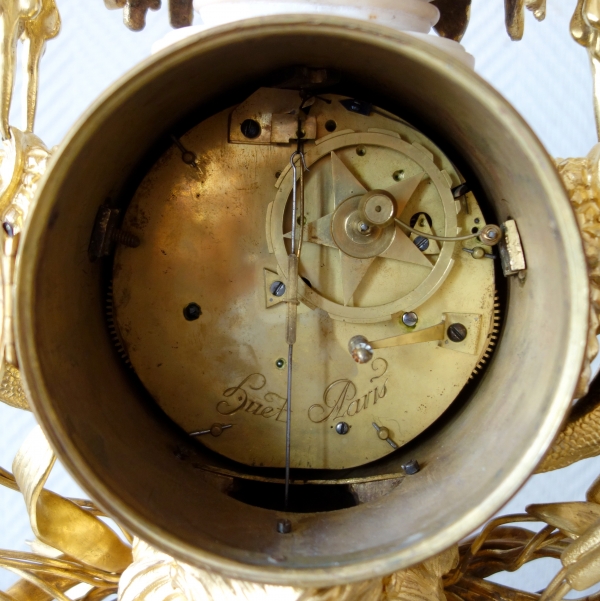 Ormolu and white marble fountain-shaped clock, 18th century