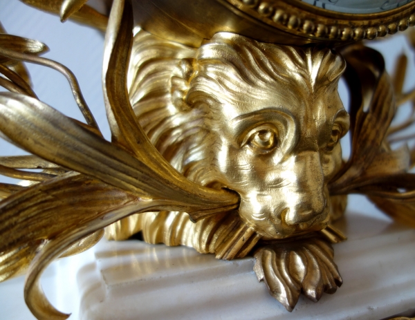 Ormolu and white marble fountain-shaped clock, 18th century