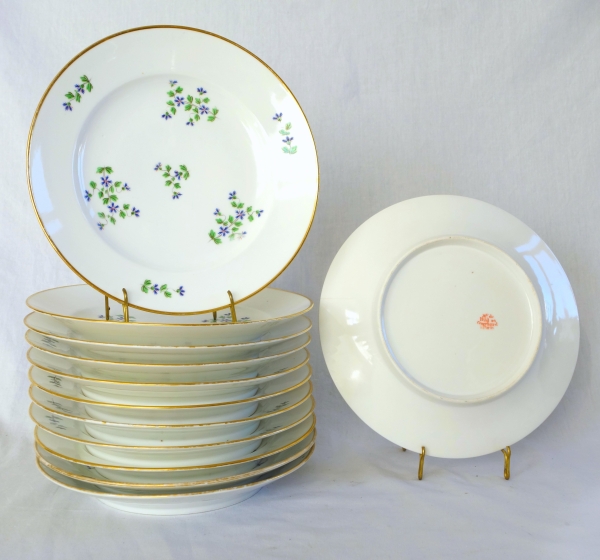 Manufacture Dihl et Guerhard : suite de 12 assiettes de table aux Barbeaux - signées