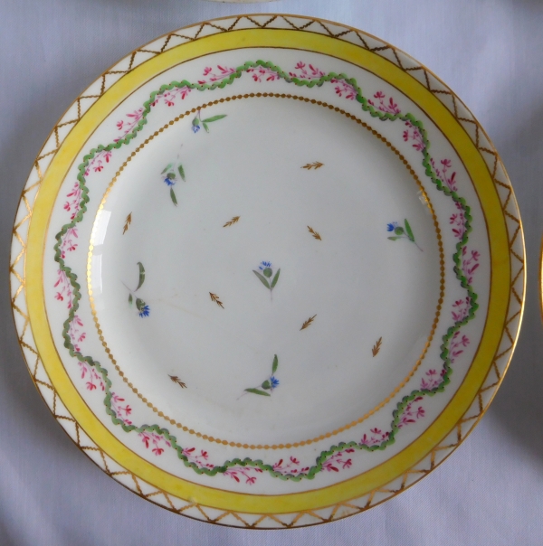 Manufacture Potter : set of 12 Paris porcelain table plates - late 18th century circa 1790