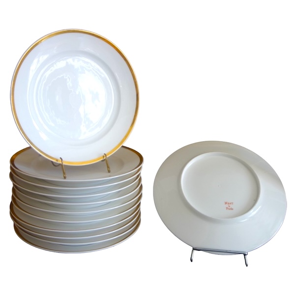 Manufacture Nast - suite de 12 assiettes de table en porcelaine blanche & or, signées (20 disponibles)