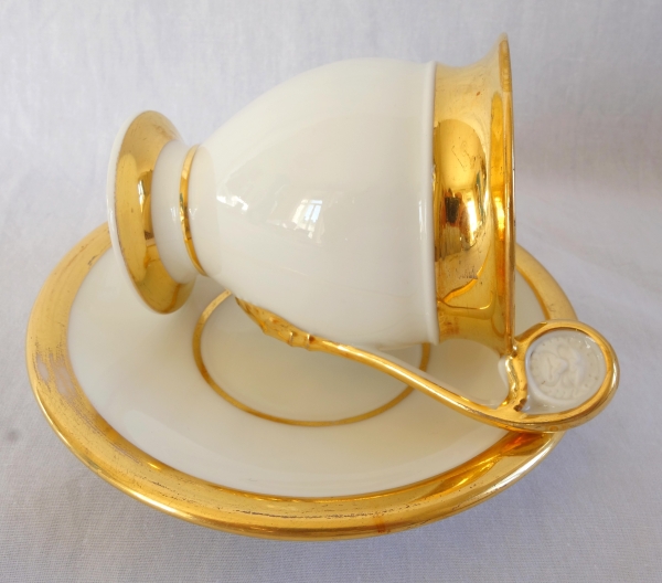 Service tête à tête de 2 tasses Empire à têtes de lion, porcelaine de Paris dorée à l'or fin