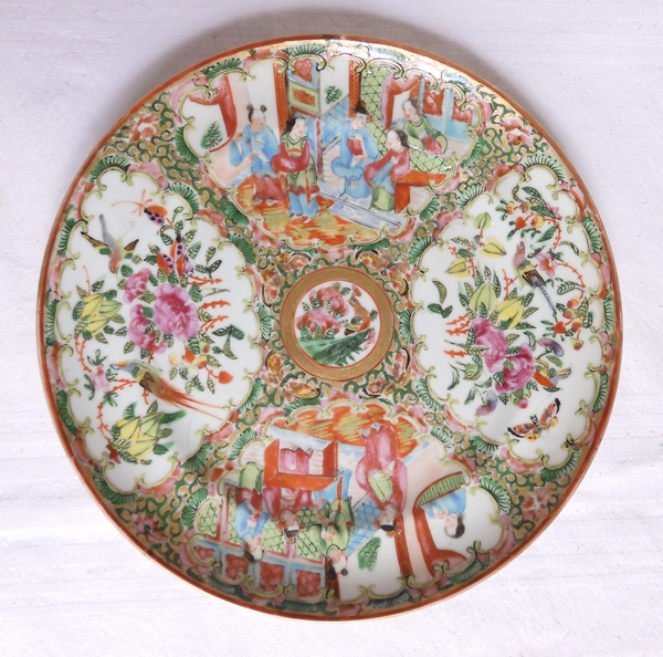 Set of 3 Canton porcelain dessert plates, palace scenes